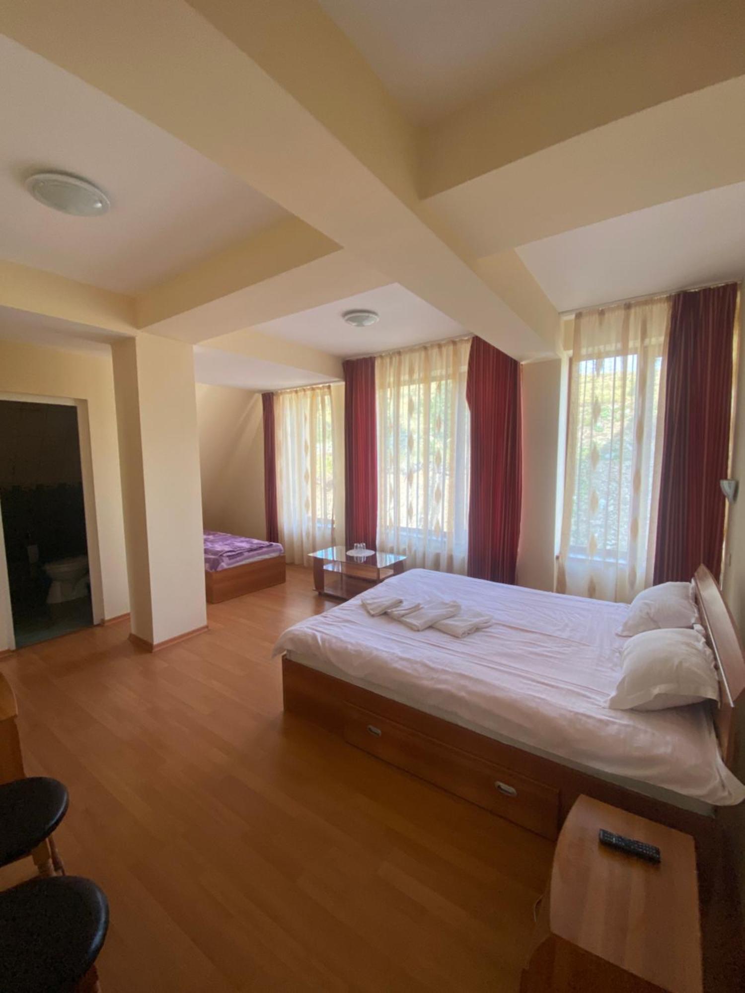 Pensiunea Zimbru Ranca Exteriör bild